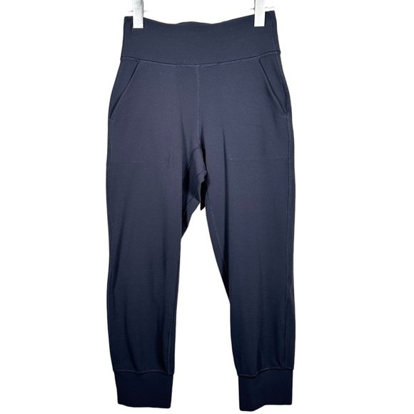 LULULEMON Align High-Rise Jogger in black - Picture 6 of 12